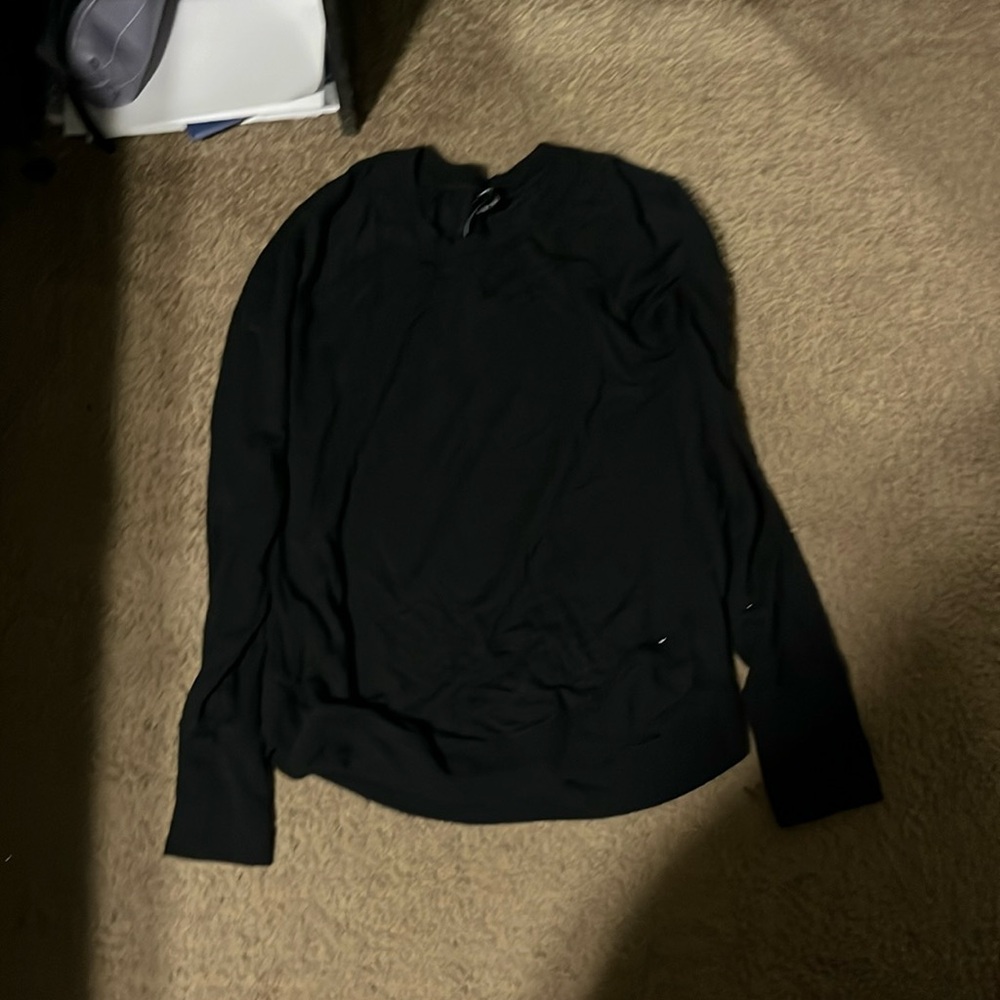 Thin sweater